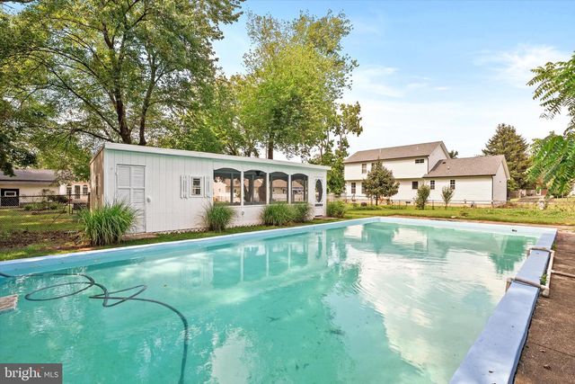 583 EDINBURG RD, Hamilton Township, NJ 08619