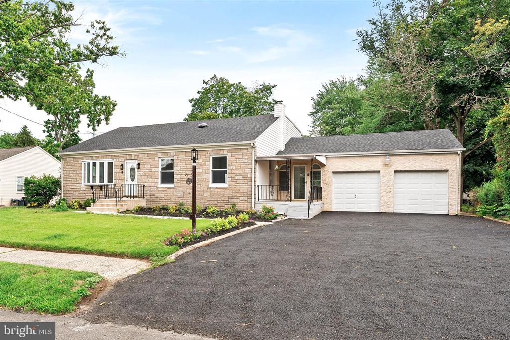 583 EDINBURG RD, Hamilton Township, NJ 08619