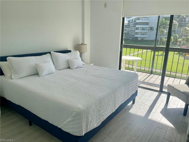 601 Seaview CT C-208, Marco Island, FL 34145