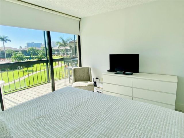 601 Seaview CT C-208, Marco Island, FL 34145