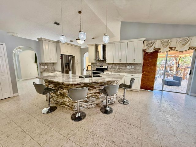 125 SW Donna Terrace, Port St. Lucie, Port St Lucie, FL 34984