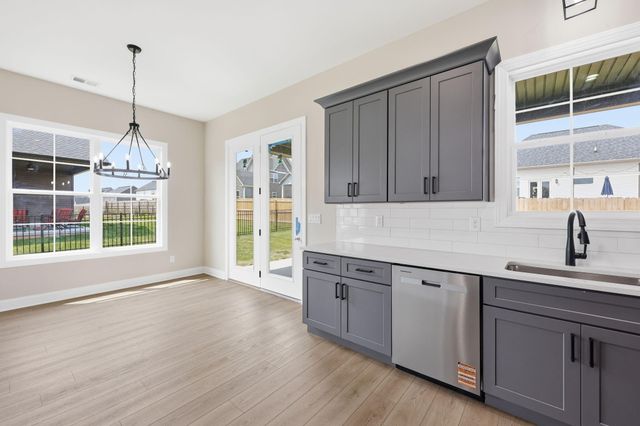 124 Patchen Drive, Nicholasville, KY 40356