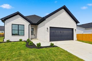 124 Patchen Drive, Nicholasville, KY 40356