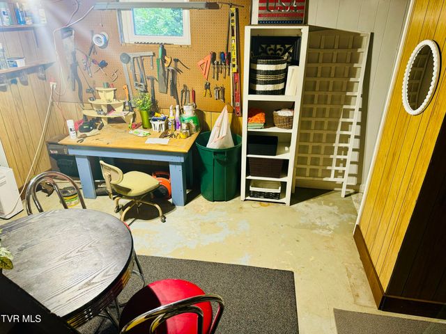 213 Campbell Street, Abingdon, VA 24210