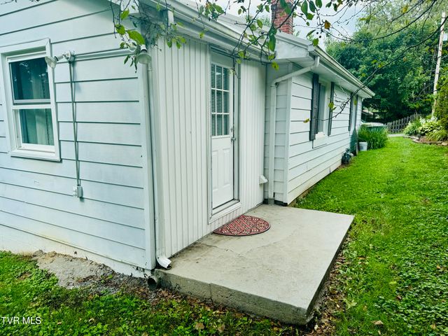 213 Campbell Street, Abingdon, VA 24210