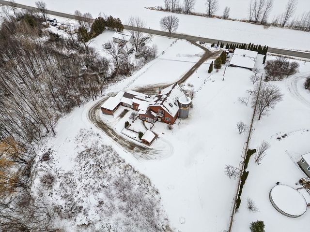 2139 Bronson Road, St. Albans Town, VT 05478