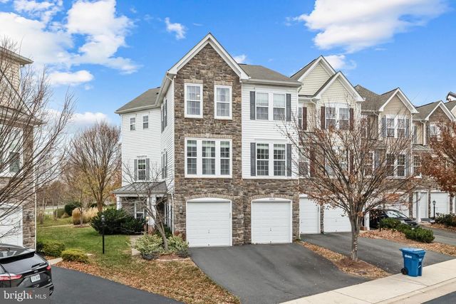 42462 GREAT HERON SQ, Brambleton, VA 20148