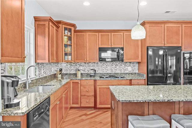 42462 GREAT HERON SQ, Brambleton, VA 20148