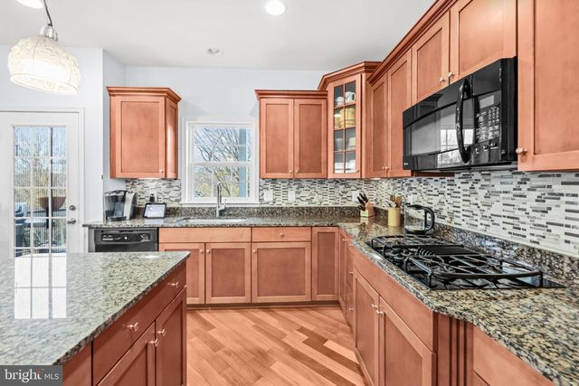 42462 GREAT HERON SQ, Brambleton, VA 20148