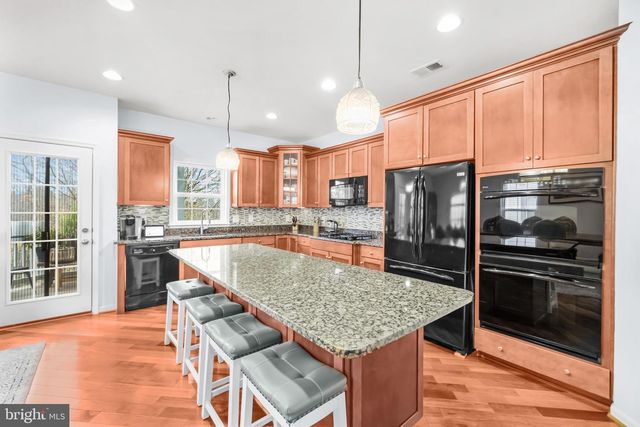 42462 GREAT HERON SQ, Brambleton, VA 20148