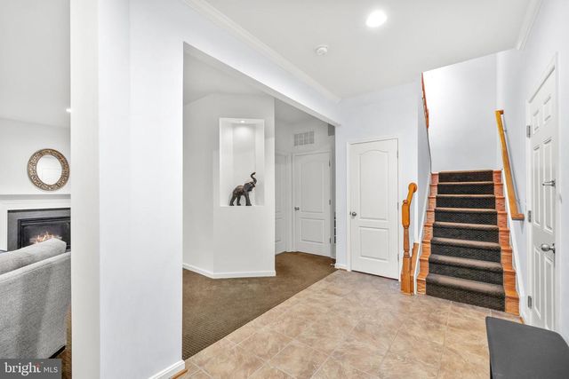 42462 GREAT HERON SQ, Brambleton, VA 20148