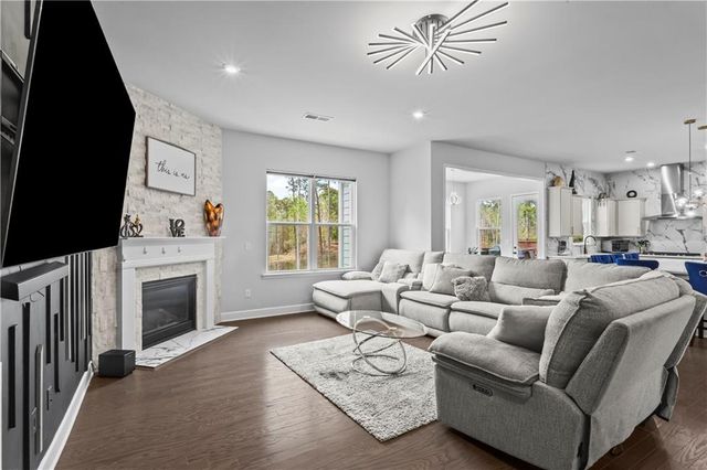 1391 Crestwind Road NW, Kennesaw, GA 30152