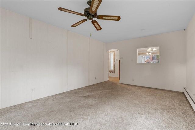 4916 Tressa Drive, Lansing, MI 48910