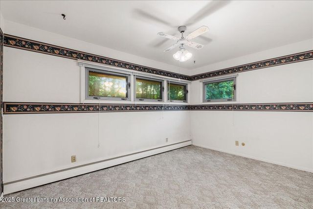 4916 Tressa Drive, Lansing, MI 48910