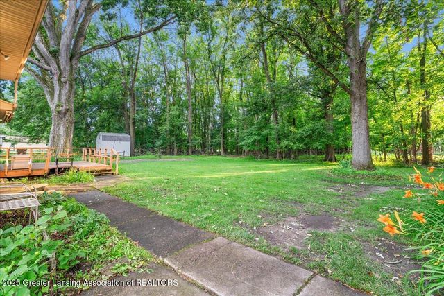 4916 Tressa Drive, Lansing, MI 48910