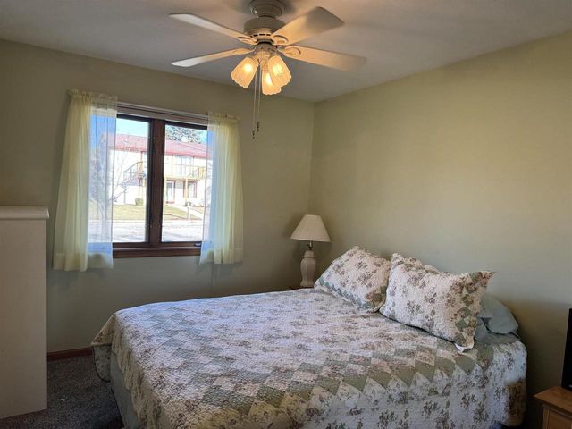 3730 Park View Drive, Janesville, WI 53546