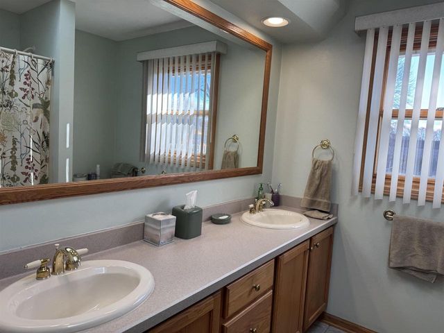 3730 Park View Drive, Janesville, WI 53546