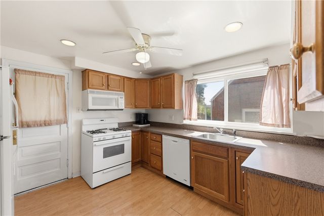 1733 Harcor Dr, Brookline, PA 15226