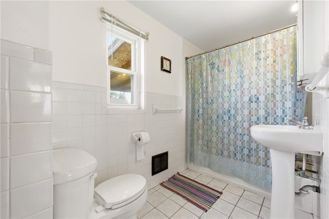 1733 Harcor Dr, Brookline, PA 15226