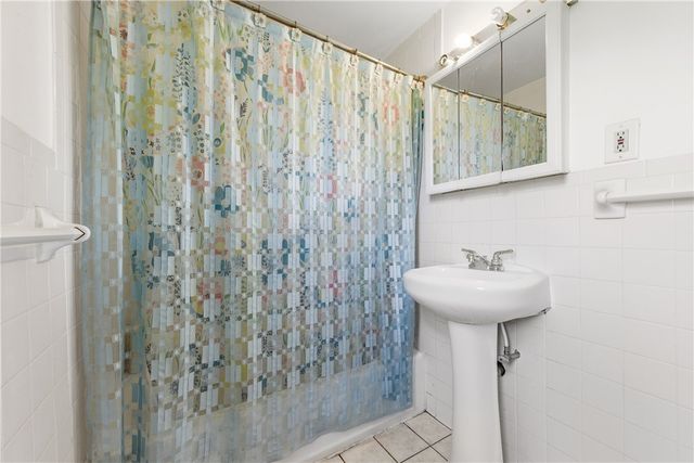 1733 Harcor Dr, Brookline, PA 15226