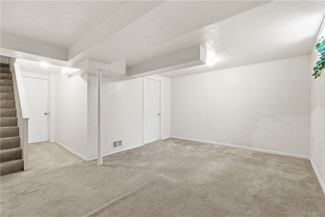 1733 Harcor Dr, Brookline, PA 15226