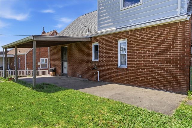 1733 Harcor Dr, Brookline, PA 15226