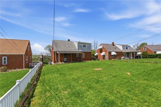 1733 Harcor Dr, Brookline, PA 15226