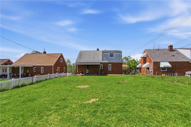 1733 Harcor Dr, Brookline, PA 15226