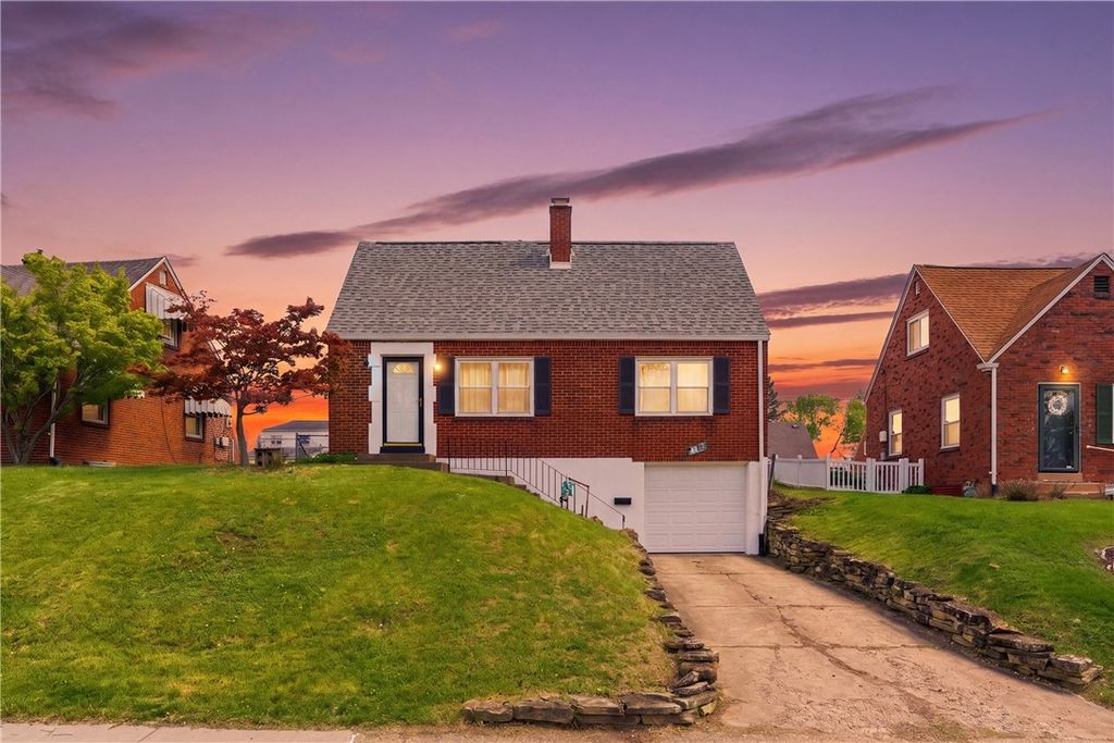 1733 Harcor Dr, Brookline, PA 15226