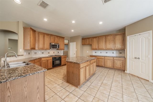 3504 Oliver Drive, Fort Worth, TX 76244