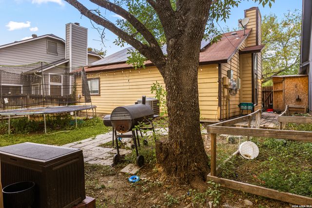 5708 GLACIER SUN DR, San Antonio, TX 78244