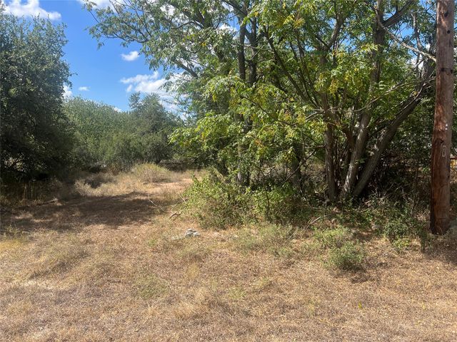 542 Flintstone DR, Canyon Lake, TX 78133