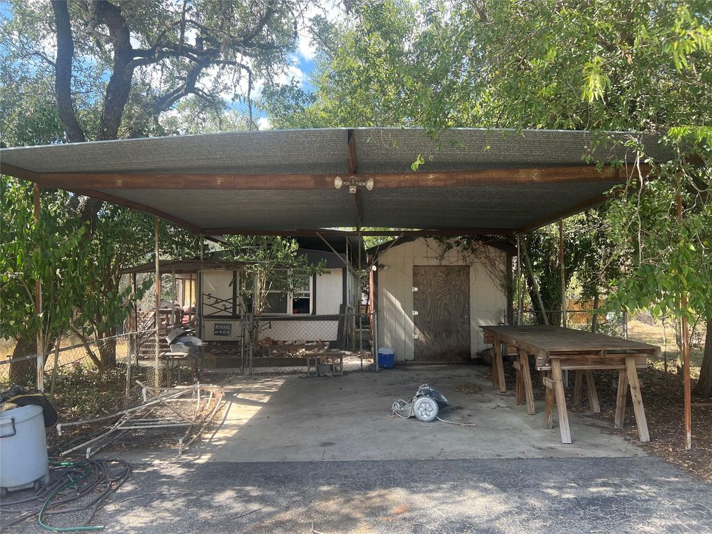 542 Flintstone DR, Canyon Lake, TX 78133