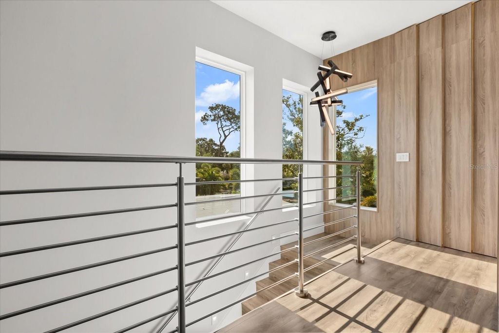 Image 27 of property listing at 1521 CHESTNUT AVENUE, Winter Park, FL 32789