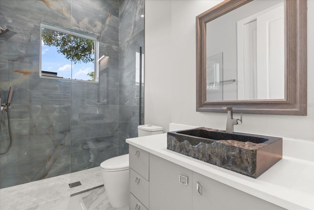 Image 29 of property listing at 1521 CHESTNUT AVENUE, Winter Park, FL 32789