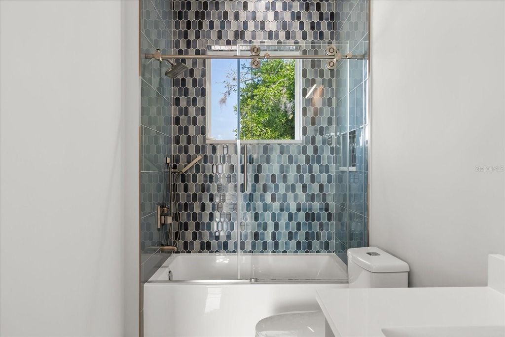 Image 33 of property listing at 1521 CHESTNUT AVENUE, Winter Park, FL 32789