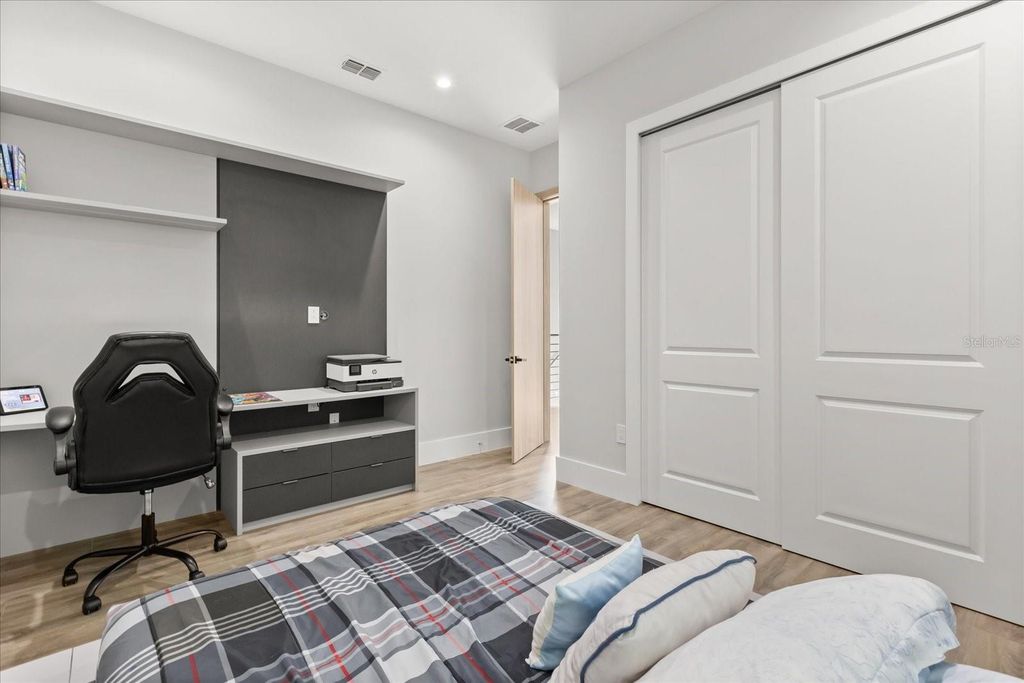 Image 35 of property listing at 1521 CHESTNUT AVENUE, Winter Park, FL 32789