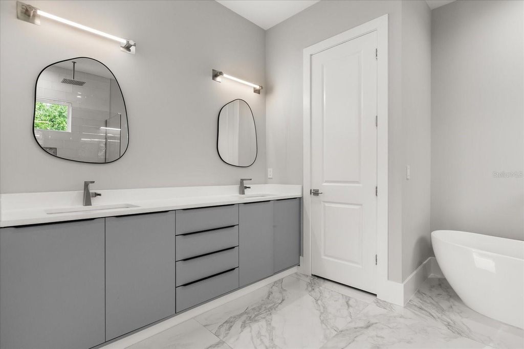 Image 37 of property listing at 1521 CHESTNUT AVENUE, Winter Park, FL 32789