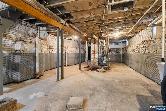 76 Mount Prospect Avenue, Newark, NJ 07104