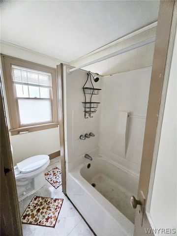 154 Wakefield Avenue, Buffalo, NY 14214