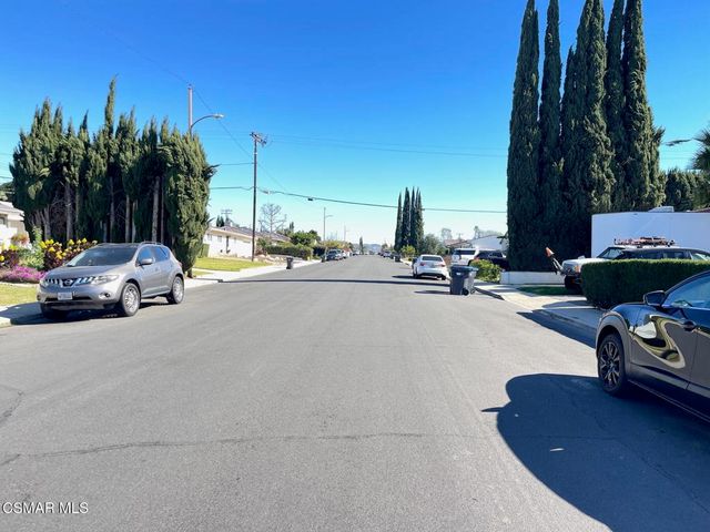 1305 Agnew Street, Simi Valley, CA 93065