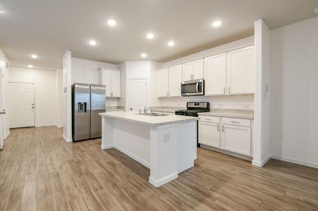 16612 Aroura St, Porter Heights, TX 77365