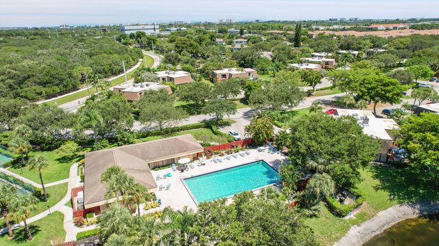 2913 SW 22nd Circle 36a, Delray Beach, FL 33445