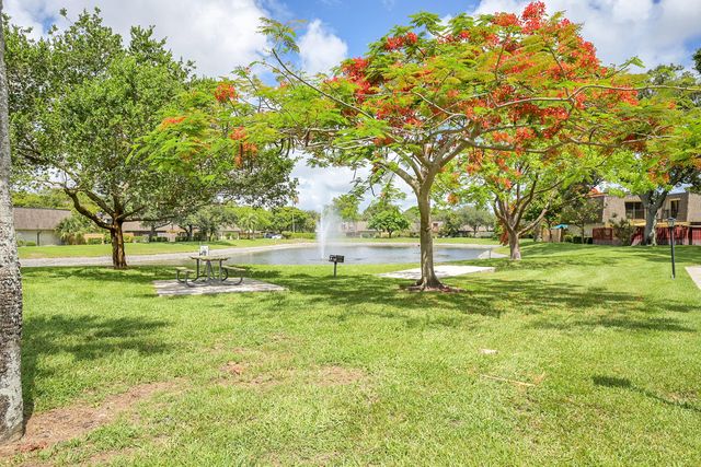 2913 SW 22nd Circle 36a, Delray Beach, FL 33445