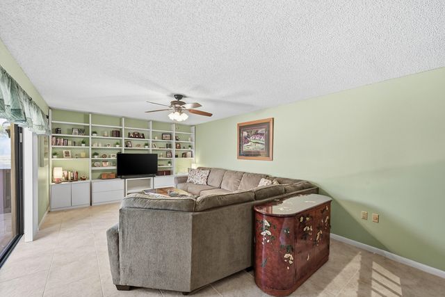 2913 SW 22nd Circle 36a, Delray Beach, FL 33445