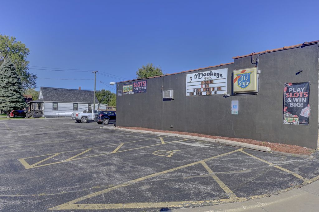 2826 Chicago Road, South Chicago Heights, IL 60411