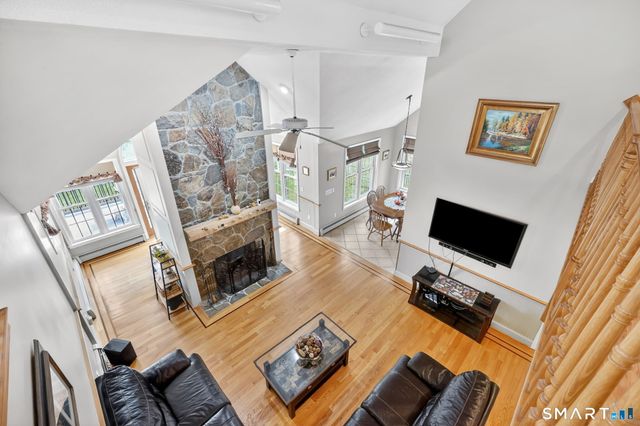 4 Harrison Drive, Cromwell, CT 06416