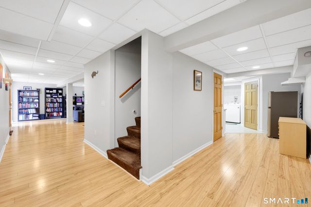 4 Harrison Drive, Cromwell, CT 06416