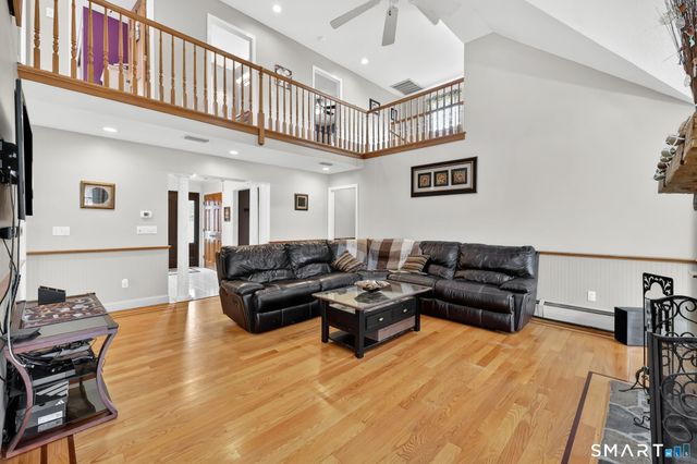 4 Harrison Drive, Cromwell, CT 06416