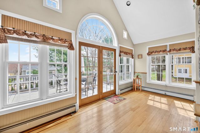 4 Harrison Drive, Cromwell, CT 06416